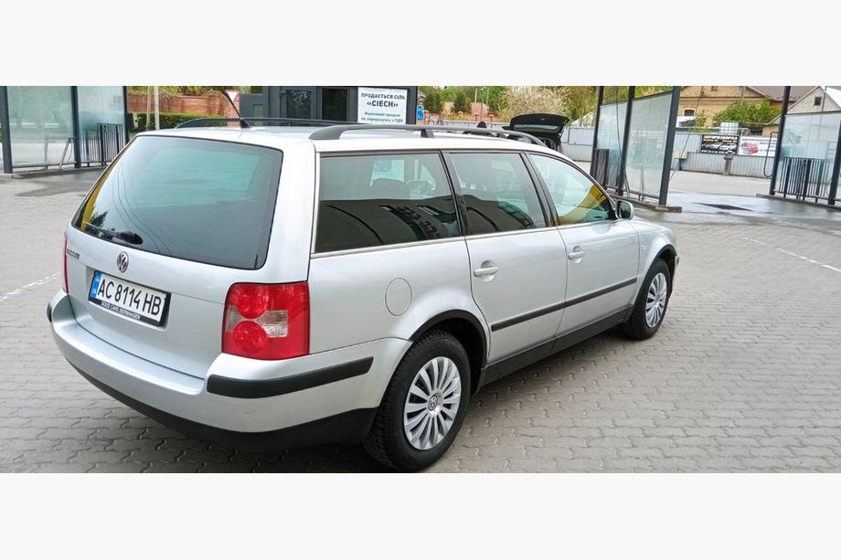 Volkswagen Passat B5 1997–2005 Obrobe kolotekov (4 kosi, črne) Limuzina, 2000-2006, ABS plastika Fotografija 8