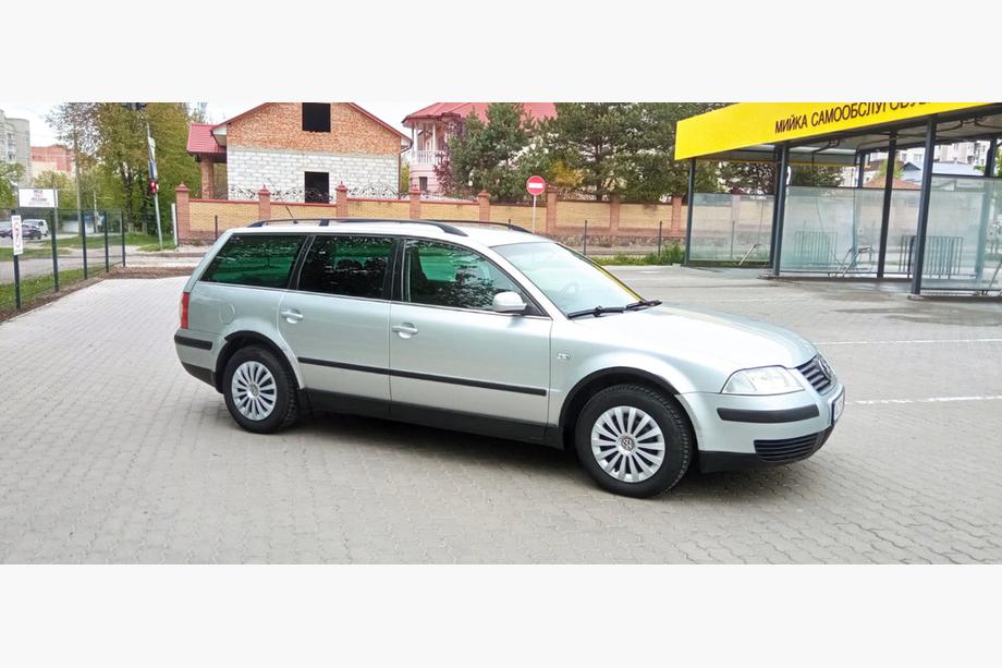Volkswagen Passat B5 1997–2005 Obrobe kolotekov (4 kosi, črne) Limuzina, 2000-2006, ABS plastika Fotografija 2