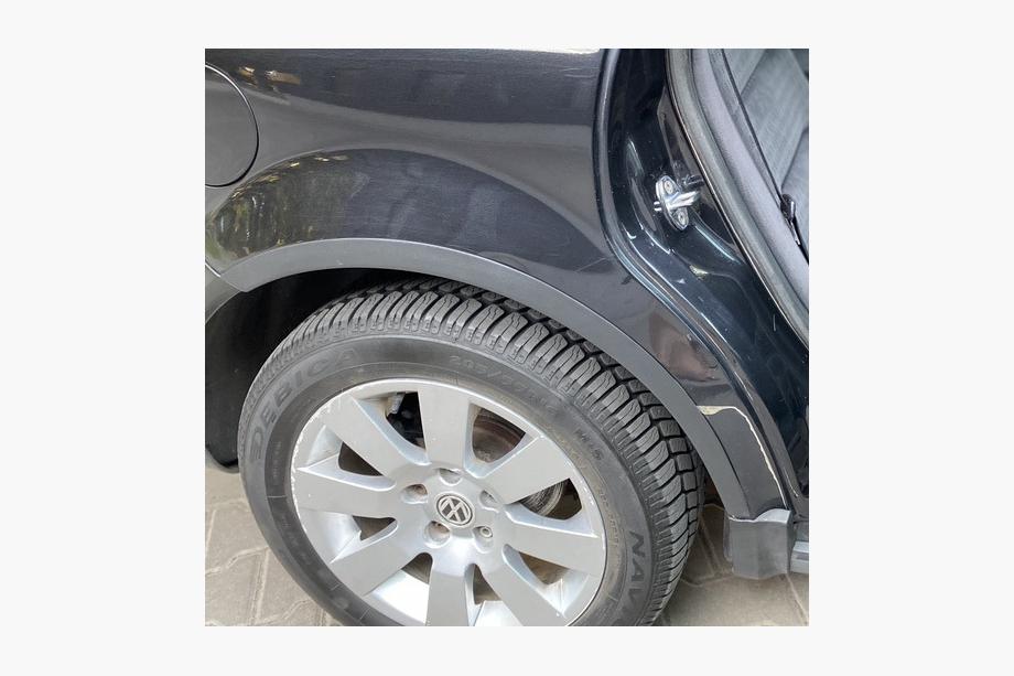 Volkswagen Passat B5 1997–2005 Obrobe kolotekov (4 kosi, črne) Limuzina, 2000-2006, ABS plastika Fotografija 15