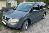 Volkswagen Touran 2003–2010 Obrobe kolotekov (4 kosi, črne) 2006-2010, kovinske fotografija 1