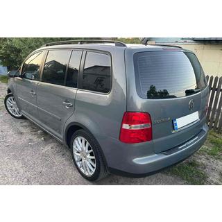 Obrobe kolotekov (4 kosi, črne) Volkswagen Touran 2003–2010 fotografija 2
