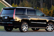 Impozanten in eleganten Cadillac Escalade fotografija 5