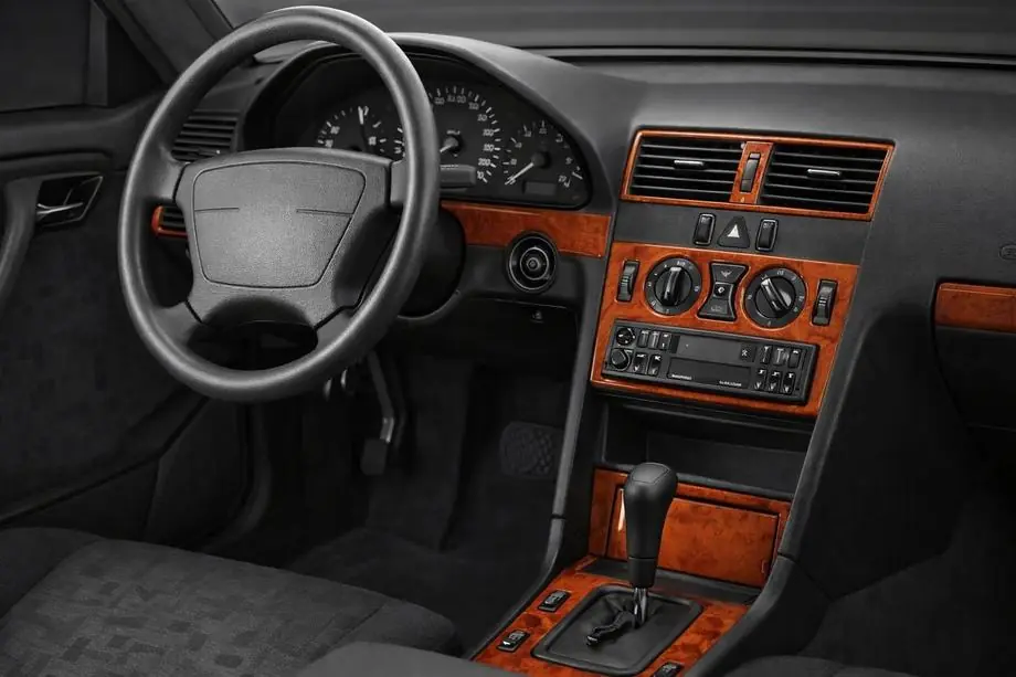 Mercedes C-class W202 1993–2001 Obloge armaturne plošče (1995-1997) Image