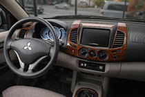 Mitsubishi L200 2006–2015 Obloge armaturne plošče (13 delov) Titan fotografija 1