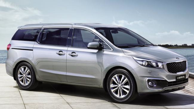 Pregled enoprostorca KIA Carnival