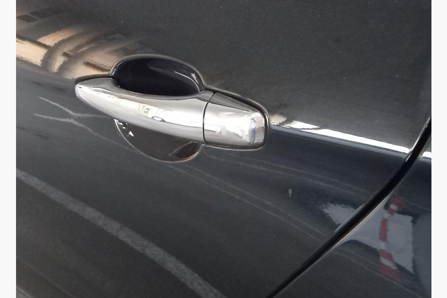 Citroen C-4 2010–2018 Kromirane obloge kljuk vrat (4 kosi, nerjavno jeklo) Carmos - turško nerjaveče jeklo Image