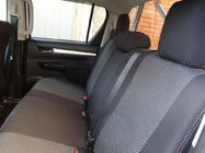 Toyota Hilux 2015– Avtoprevleke za sedeže (tekstilne, Classik) fotografija 2