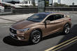 Pregled premijskega kombilimuzinskega modela Infiniti Q30 fotografija 1
