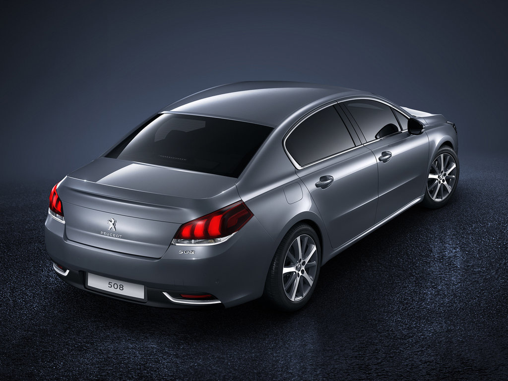 Paradni sedan Peugeot 508