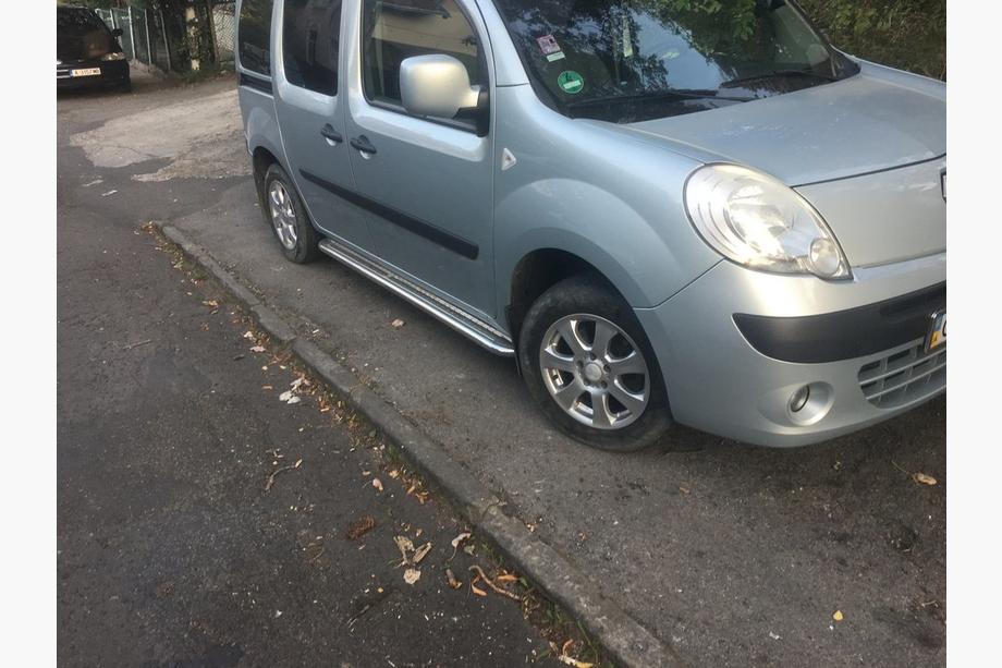 Renault Kangoo 2008–2020 Premium bočne stopnice (2 kosa, nerjavno jeklo) 60 mm, kratka medosna razdalja Image