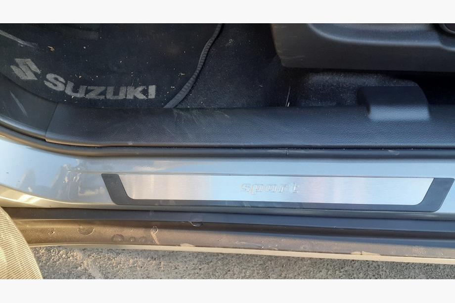 Suzuki SX4 2006–2013 Kromirane obloge pragov (4 kosi) Image