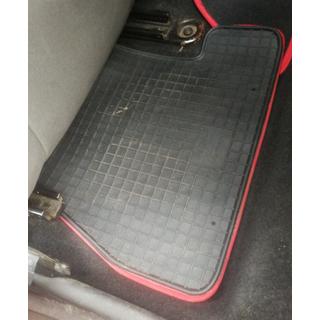 Gumijasti avtomobilski tepihi za notranjost (4 kosi, Polytep) Ford Focus III 2011–2017 fotografija 4