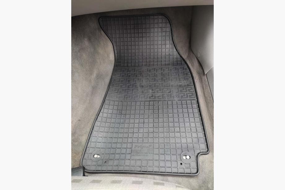 Volkswagen Passat B5 1997–2005 Gumijasti avtomobilski tepihi za notranjost (4 kosi, Polytep) Fotografija 2