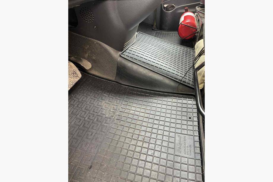 Mercedes Vito W639 2004–2014 Gumijaste preproge za kabino (3 kos, Polytep) Fotografija 4