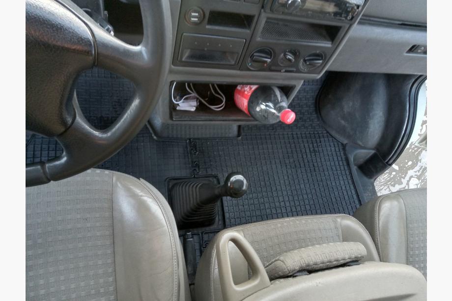 Volkswagen T4 Caravelle/Multivan 1990–2003 Gumijasti tepihi za notranjost (2 kosa, Polytep) Image