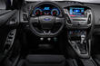Pregled športne različice kombilimuzine Ford Focus RS fotografija 6