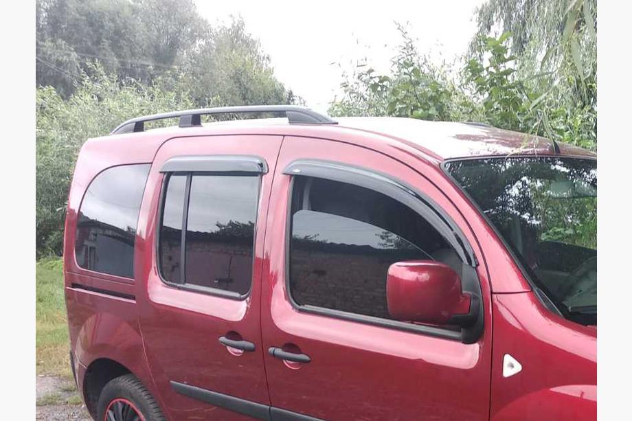 Renault Kangoo 2008–2020 Strešne sani Skyport (črne) Image