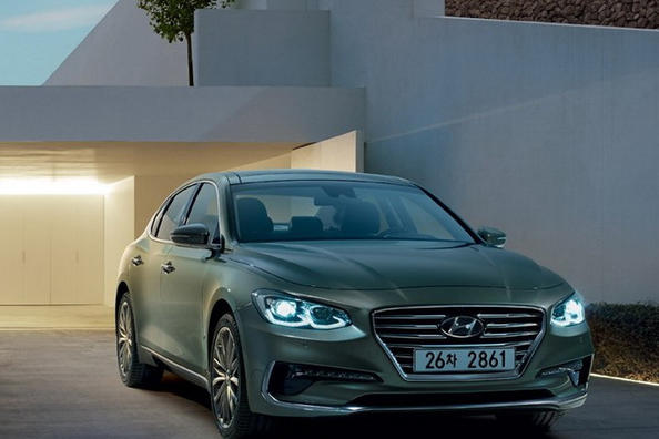 Pregled nove generacije paradne limuzine Hyundai Grandeur Fotografija 1