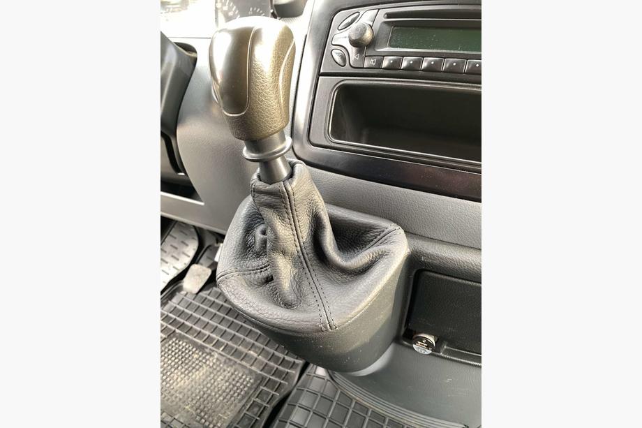 Mercedes Vito W639 2004–2014 Usnjena manšeta prestavne ročice Ročni menjalnik Image
