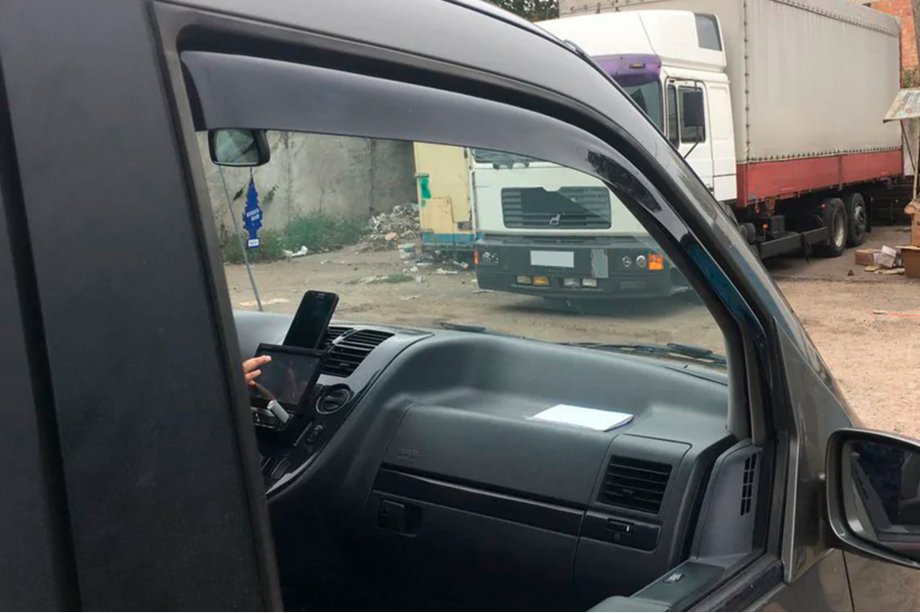 Mercedes Vito W638 1996–2003 Vstavljivi deflektorji za okna (2 kos, HIC) Image