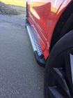 Ford Kuga/Escape 2013–2019 Bočne stopnice King (2 kos, aluminij) S črnimi letvami na vratih fotografija 8