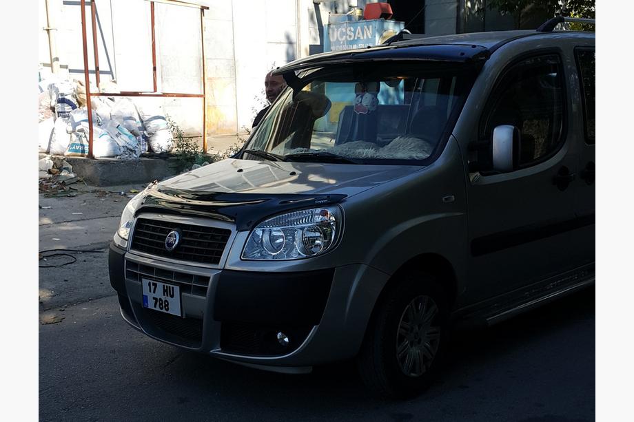 Fiat Doblo I 2001–2005 Vizir na vetrobransko steklo (črn sijaj, 5 mm) Fotografija 7