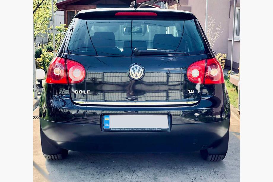 Volkswagen Golf 5 2003–2009 Nerjaveča zaščitna letvica roba prtljažnika Carmos - turško nerjaveče jeklo Image