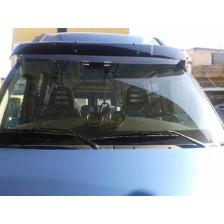Vizir za vetrobransko steklo V1 (črna sijaj, 5 mm) Iveco Daily 2006–2014 fotografija 2