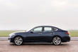 Poslovni sedan Infiniti Q70 fotografija 4