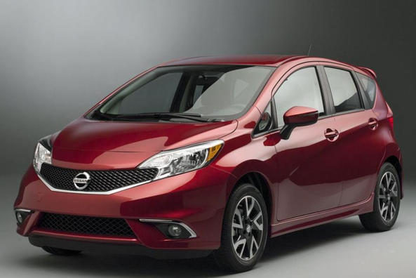 Pregled kompaktnega enoprostorca Nissan Note