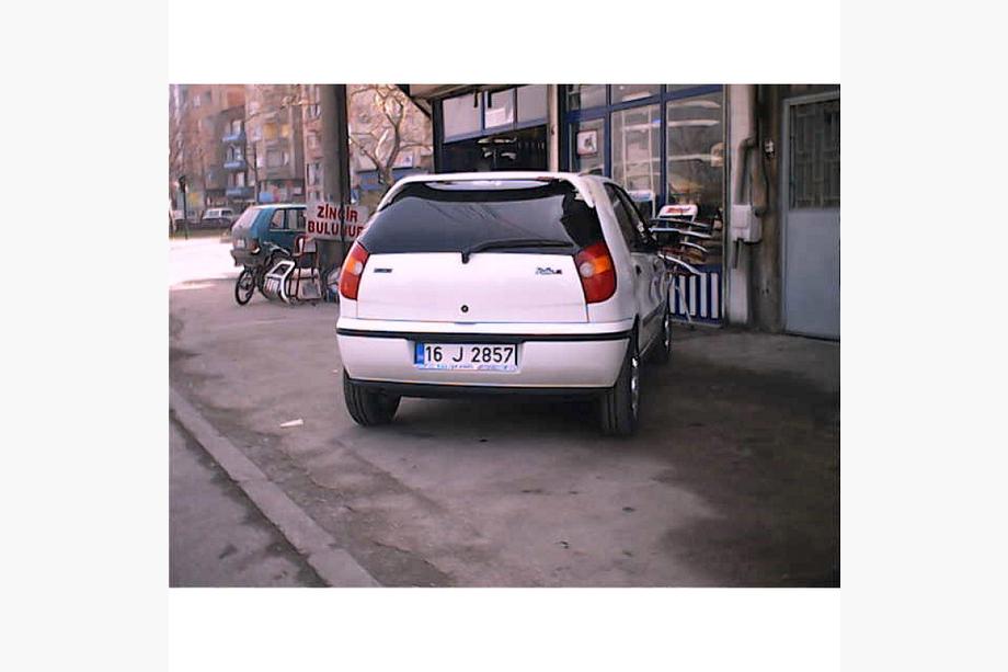 Fiat Palio 1996–2011 Kratki spojler (za lakiranje) Fotografija 2