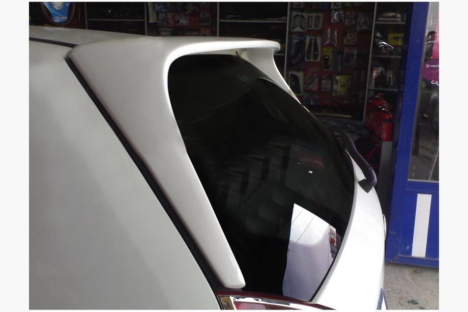Fiat Palio 1996–2011 Dolgi spojler (za lakiranje) Image