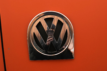 Volkswagen Caddy 2004–2010 Okvir zadnjega logotipa (nerjaveče jeklo) fotografija 1