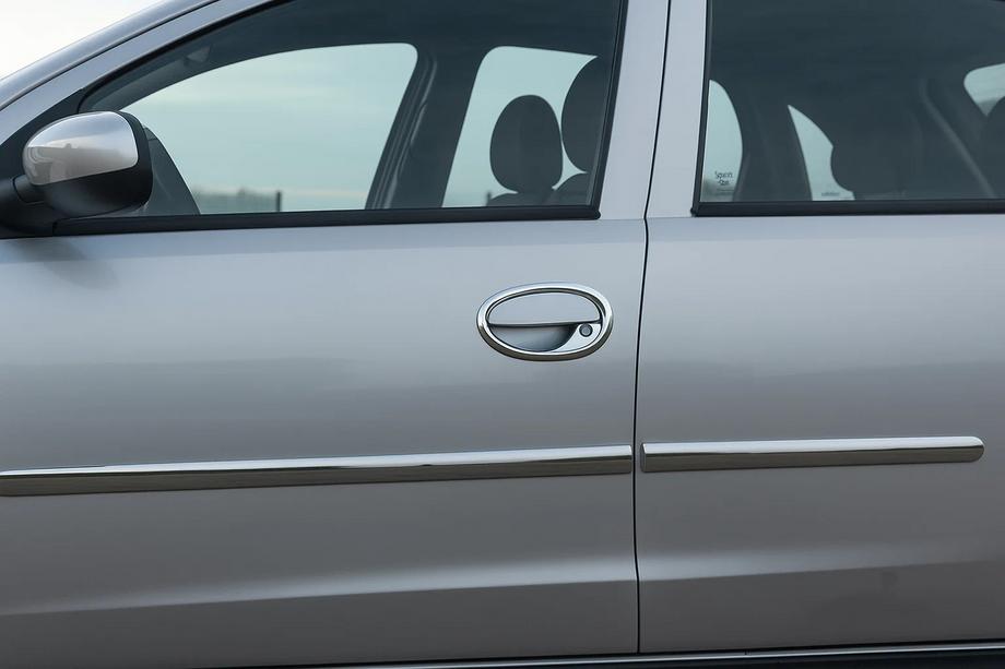 Opel Corsa C 2000–2006 Kromirani okvirji kljuk (4 kosi, nerj. jeklo) Image