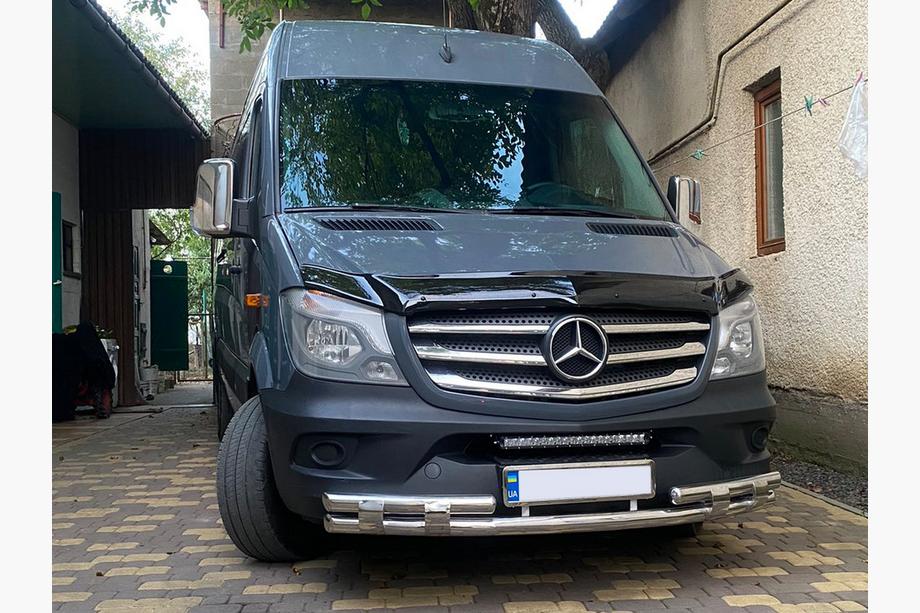 Mercedes Sprinter W906 2006–2018 Sprednja spodnja zaščitna cev Shark (nerjaveče jeklo) od 2013 Fotografija 2