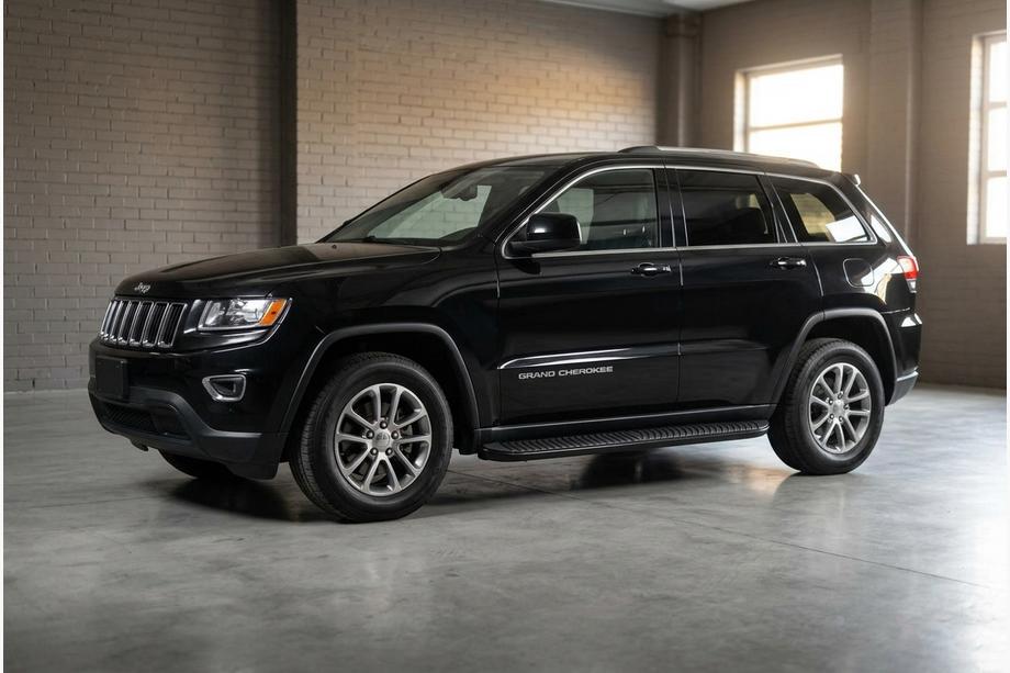 Jeep Grand Cherokee WK2 2010–2021 Stranski pragovi Tayga Black (2 kosa, aluminij) Image