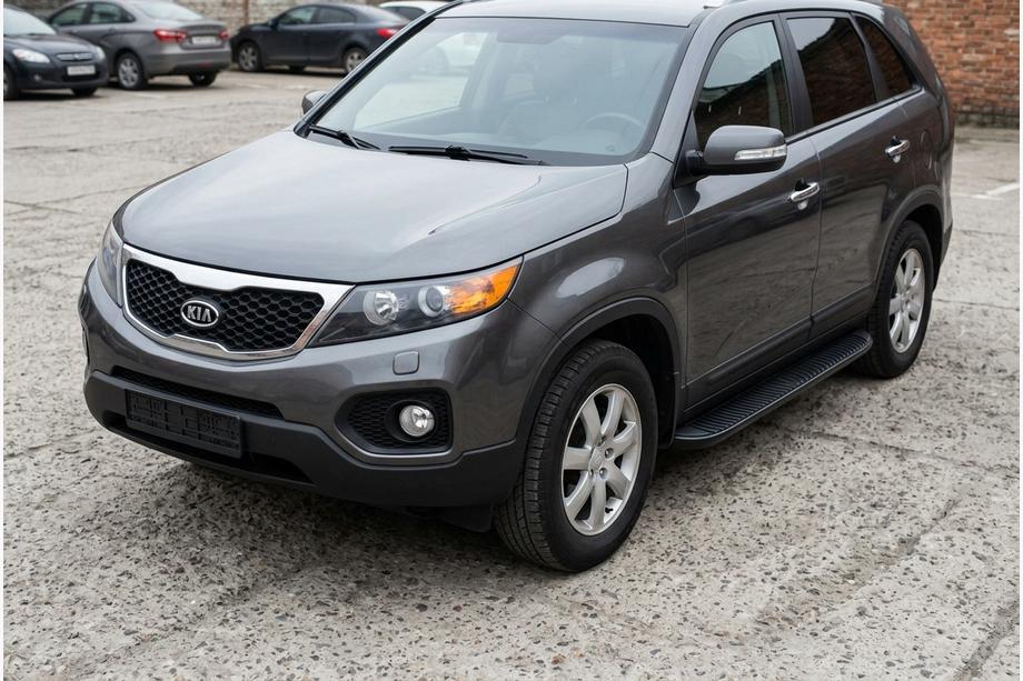 Kia Sorento II XM 2009–2014 Stranski pragovi Tayga Black (2 kosa, aluminij) 2013-2016 Image