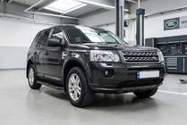 Land Rover Freelander II 2006–2014 Stranski pragovi Tayga Black (2 kosa, aluminij) fotografija 1