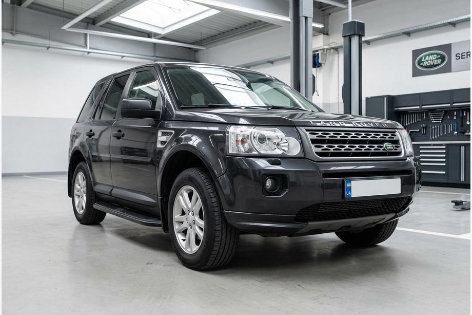 Land Rover Freelander II 2006–2014 Stranski pragovi Tayga Black (2 kosa, aluminij) Image