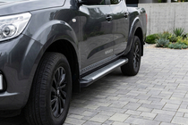 Nissan Navara/NP300 2016– Stranski pragovi Line (2 kosa, aluminij) fotografija 1