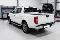 Nissan Navara/NP300 2016– Stranski pragovi Tayga Grey (2 kosa, aluminij) fotografija 1
