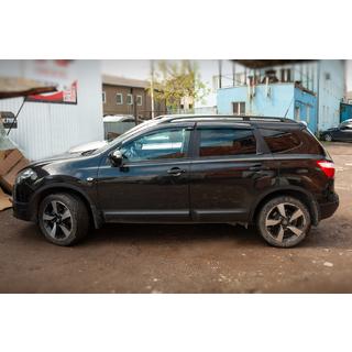 Vetrni deflektorji oken s kromirano letvico (4 kos, Niken) Nissan Qashqai 2010–2014 fotografija 3