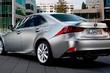 Prenovljena limuzina Lexus IS fotografija 6