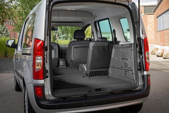 Pregled kompaktnega enoprostorca Mercedes-Benz Citan Fotografija 6