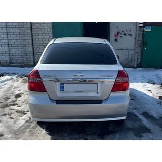 Plastična obloga zadnjega odbijača z zavihkom Chevrolet Aveo T250 2005–2011 fotografija 1