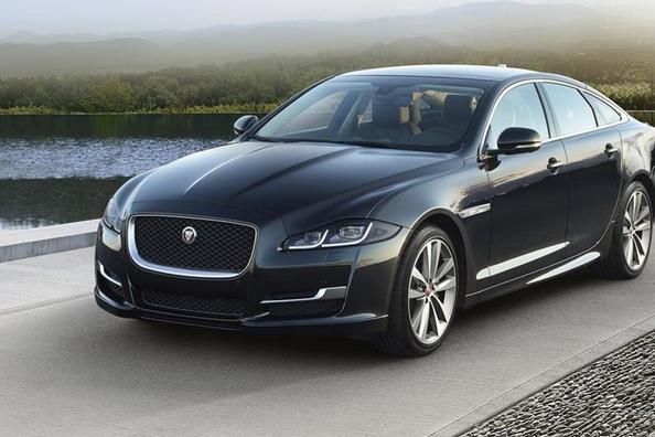 Premijska limuzina Jaguar XJ