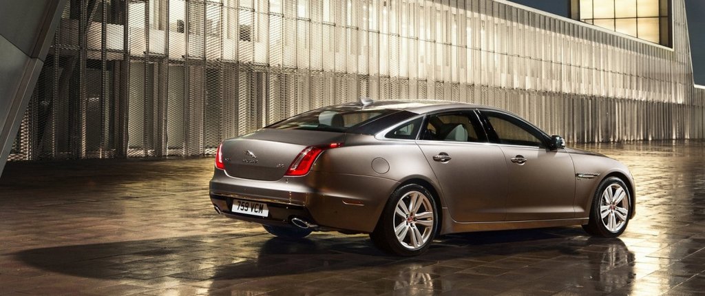 Premijska limuzina Jaguar XJ
