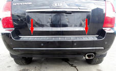 Kia Sportage 2004–2010 Zaščitna letev roba prtljažnika (nerjaveče jeklo) fotografija 1