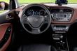 Pregled petvratnega kombilimuzinskega Hyundai i20 fotografija 7