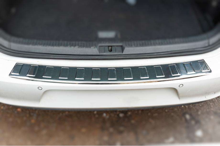 Volkswagen Golf 7/E-Golf 2012–2020 Zaščitna letev zadnjega odbijača Carmos (nerjavno jeklo) Fotografija 3